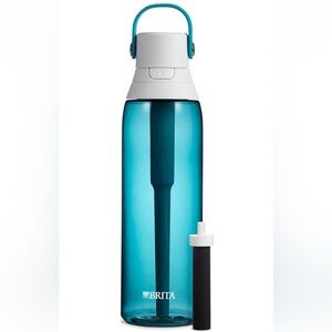 Brand new w tags Brita Premium 26oz Filtering
Water Bottle w Filter - Seaglass